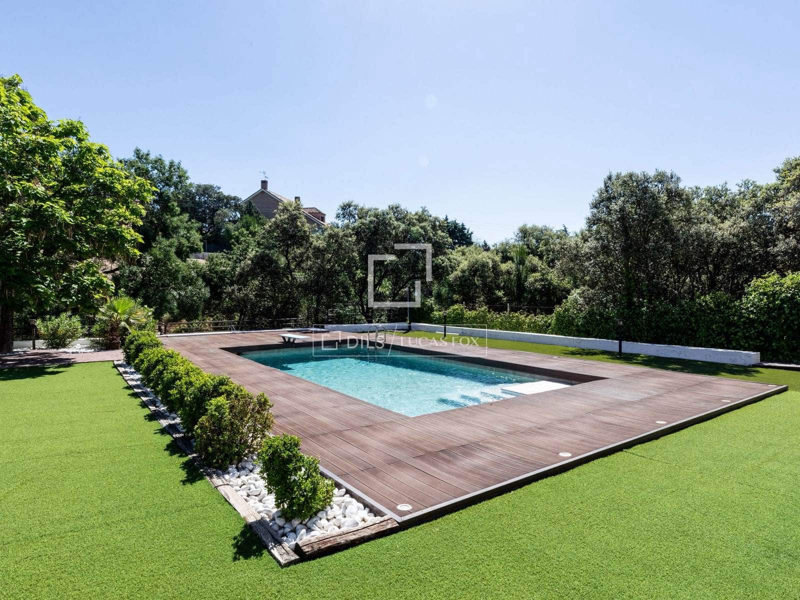 8 bedroom Villa for sale in Las Rozas de Madrid with pool garage - € 1,975,000 (Ref: 9935098)