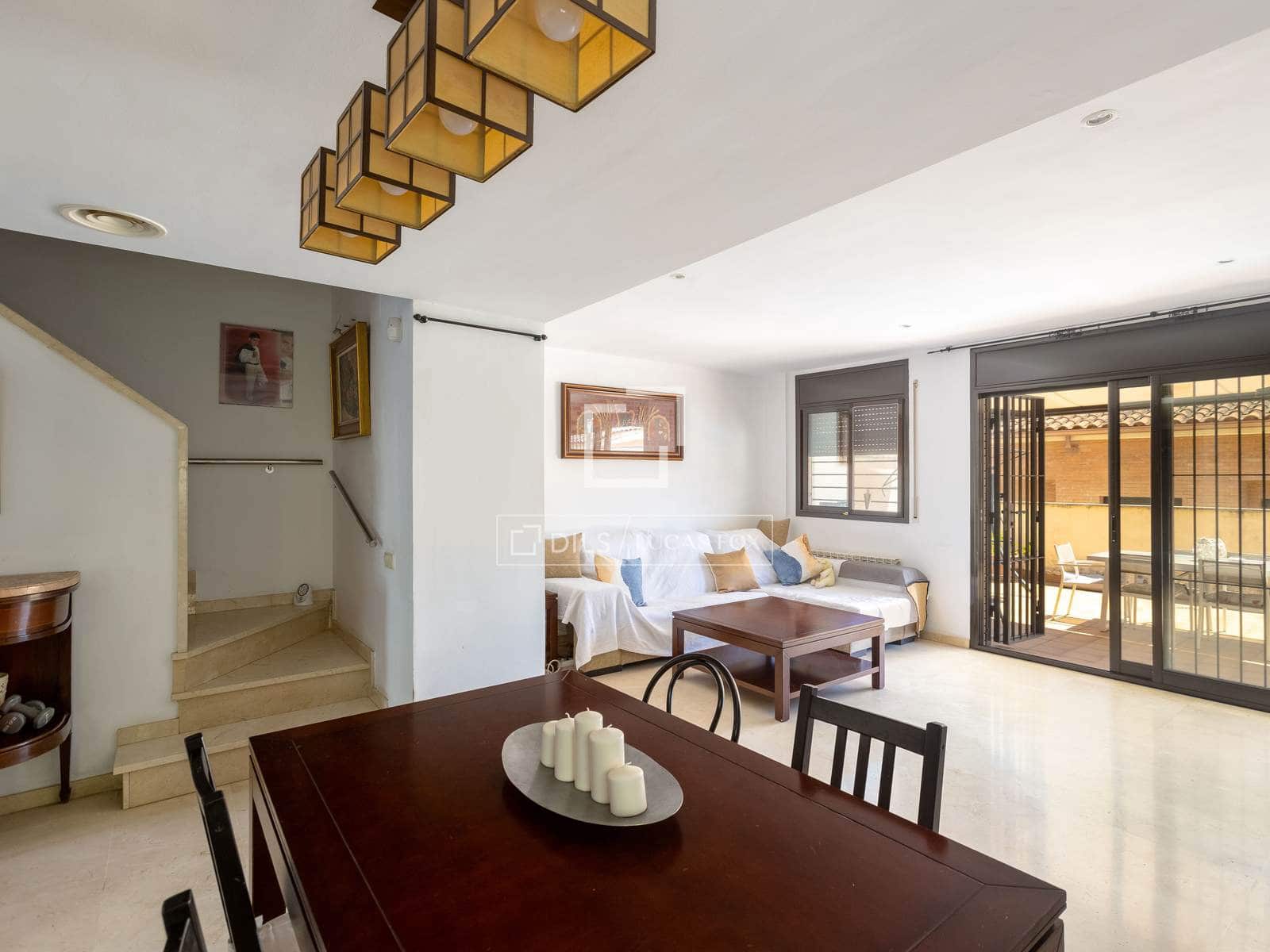 5 bedroom Villa for sale in Cabrils with garage - € 645,000 (Ref: 9935099)