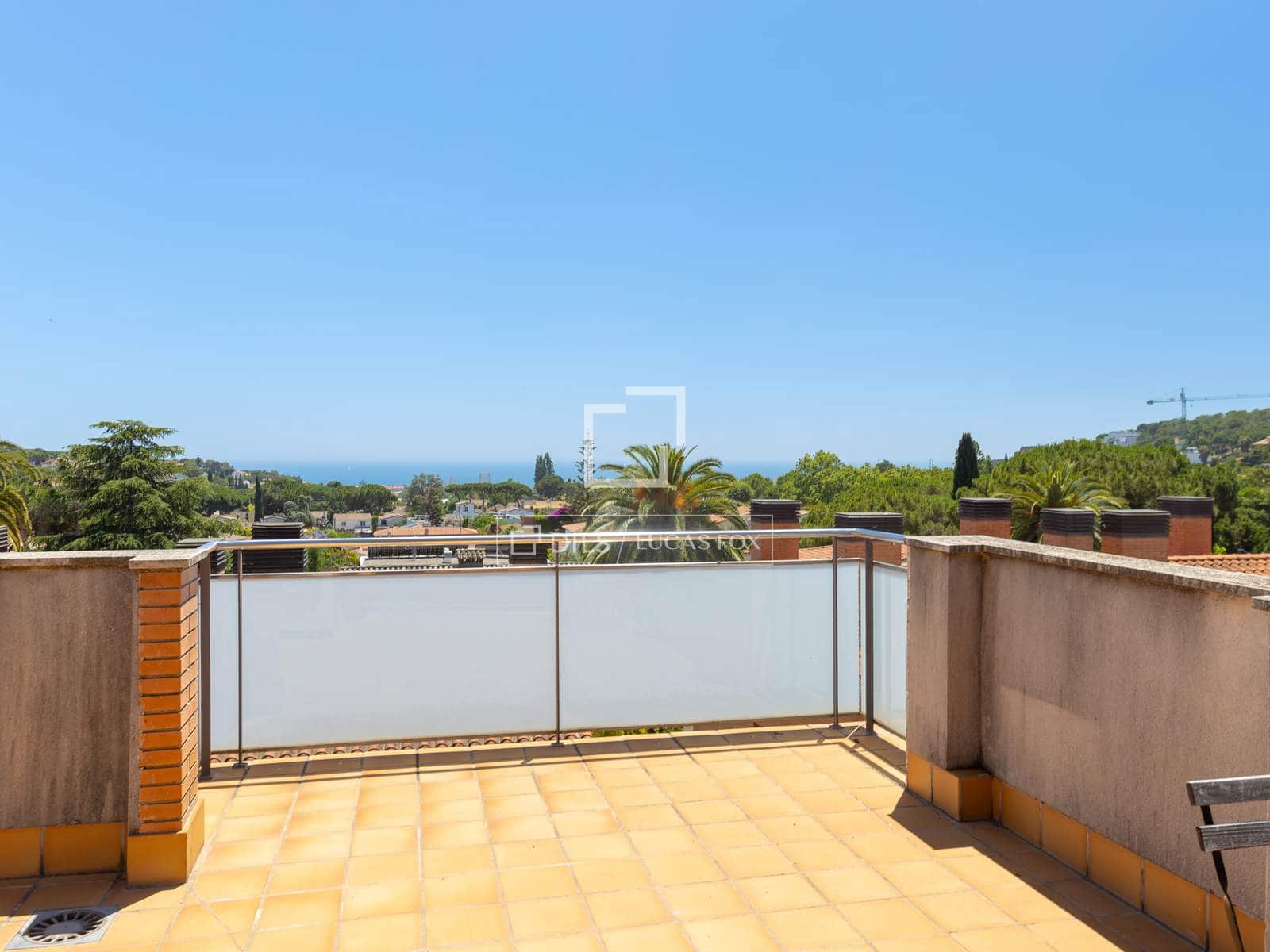 5 bedroom Villa for sale in Cabrils with garage - € 645,000 (Ref: 9935099)