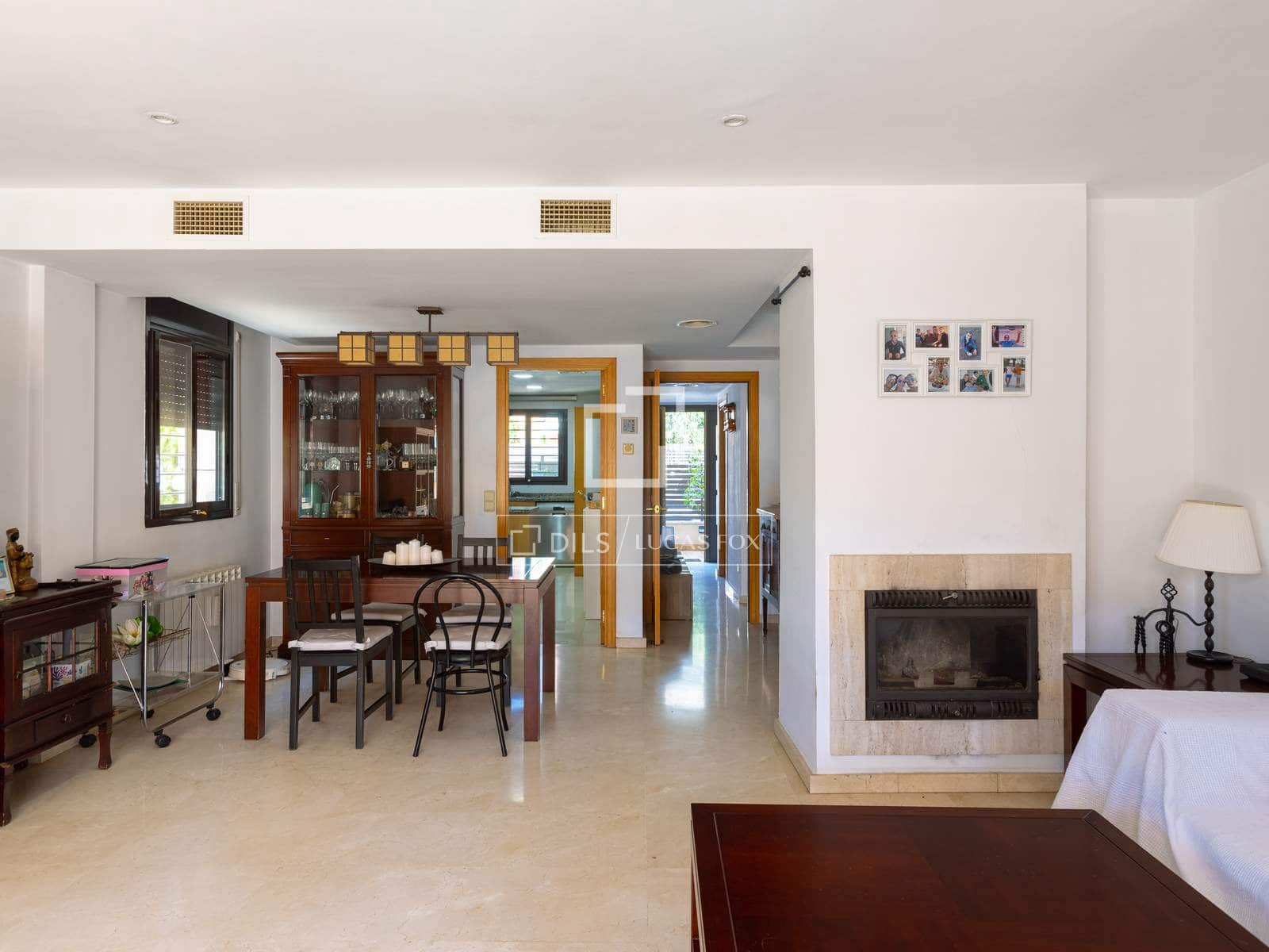 5 bedroom Villa for sale in Cabrils with garage - € 645,000 (Ref: 9935099)
