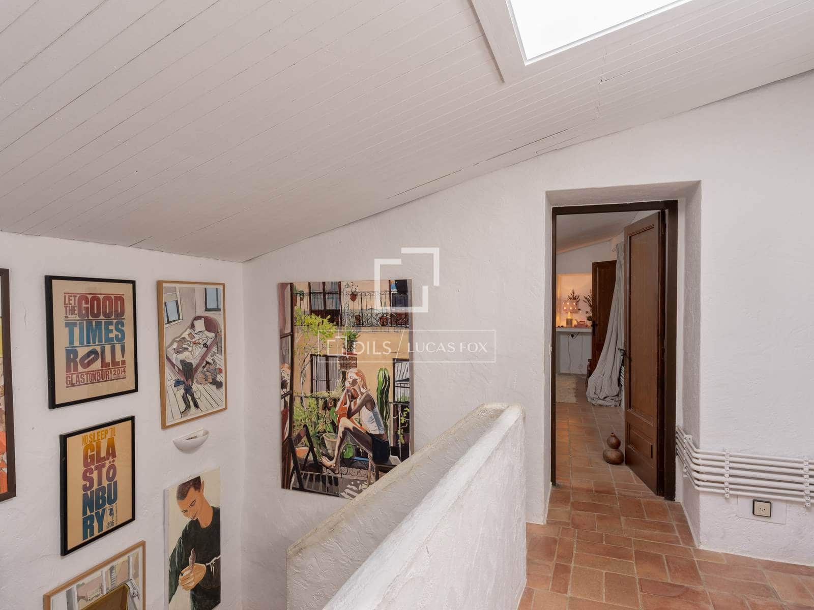 6 soveværelse Finca/Landehus til salg i Mont-ras med swimmingpool - € 2.225.000 (Ref: 9935100)