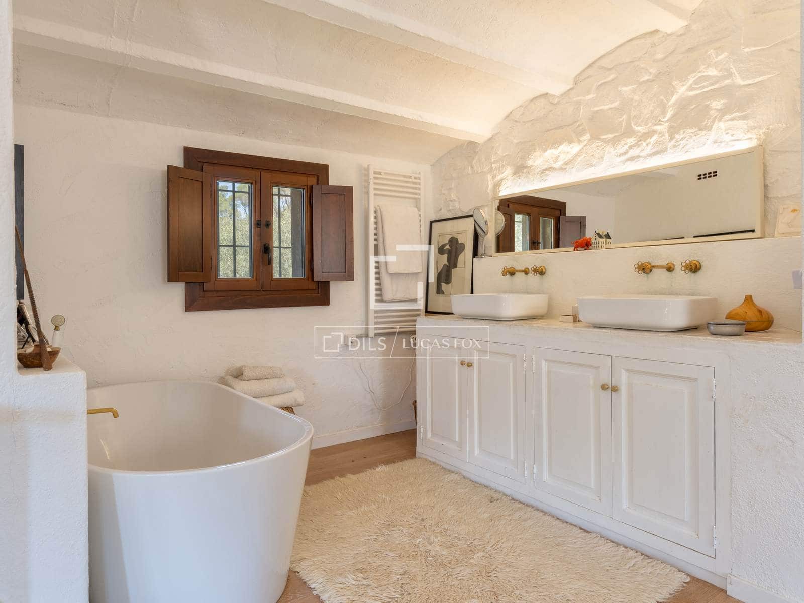 6 soveværelse Finca/Landehus til salg i Mont-ras med swimmingpool - € 2.225.000 (Ref: 9935100)
