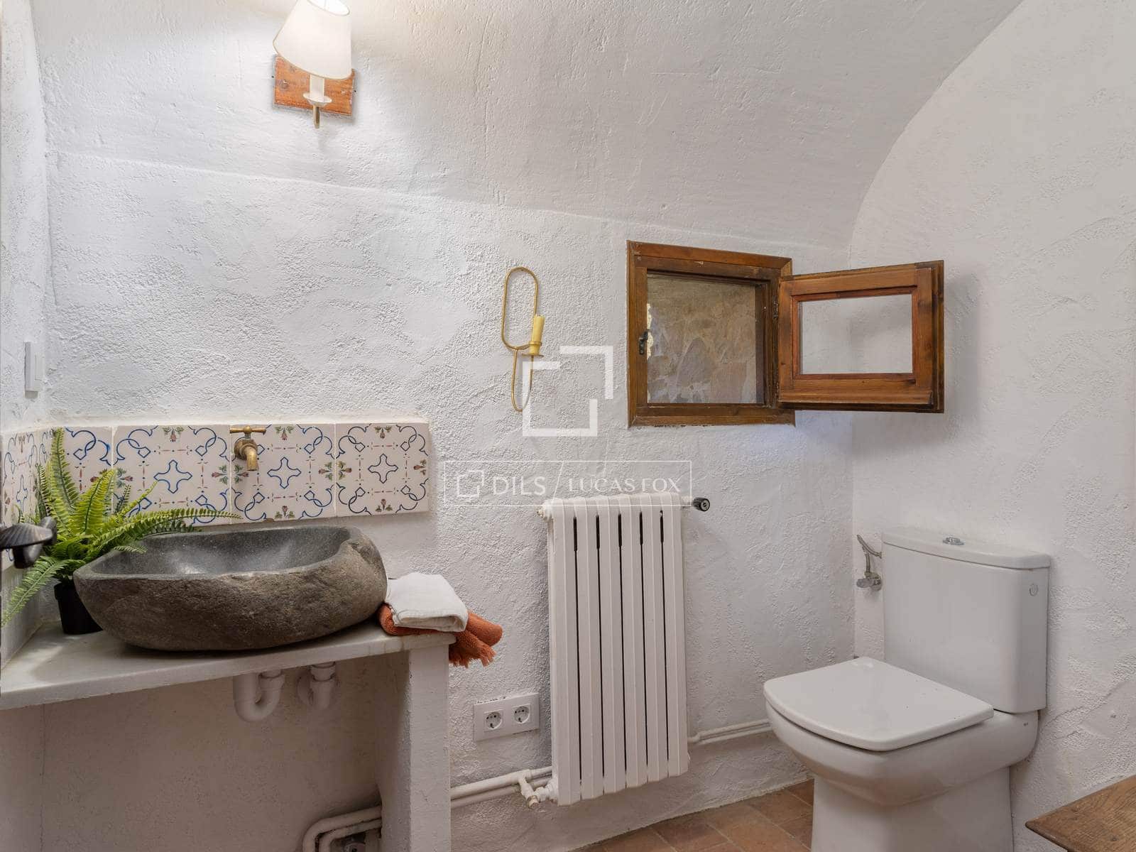 6 soveværelse Finca/Landehus til salg i Mont-ras med swimmingpool - € 2.225.000 (Ref: 9935100)