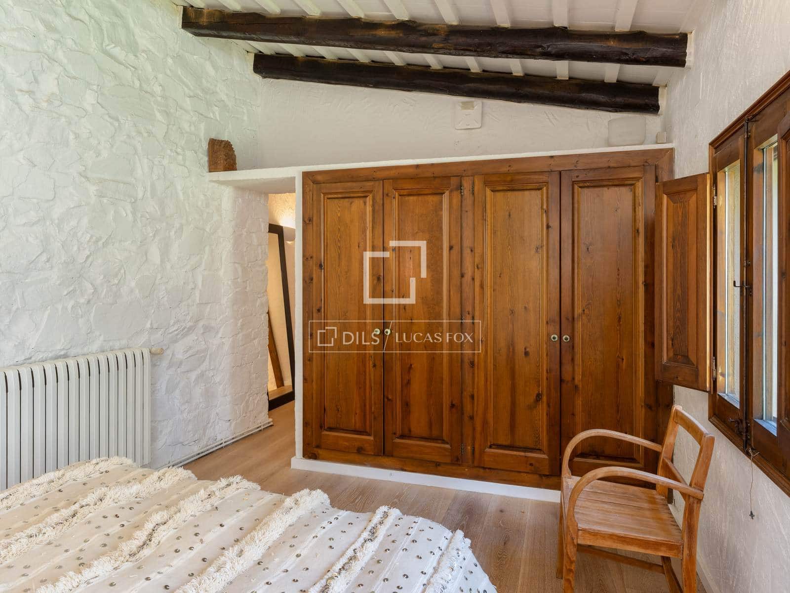 6 soveværelse Finca/Landehus til salg i Mont-ras med swimmingpool - € 2.225.000 (Ref: 9935100)