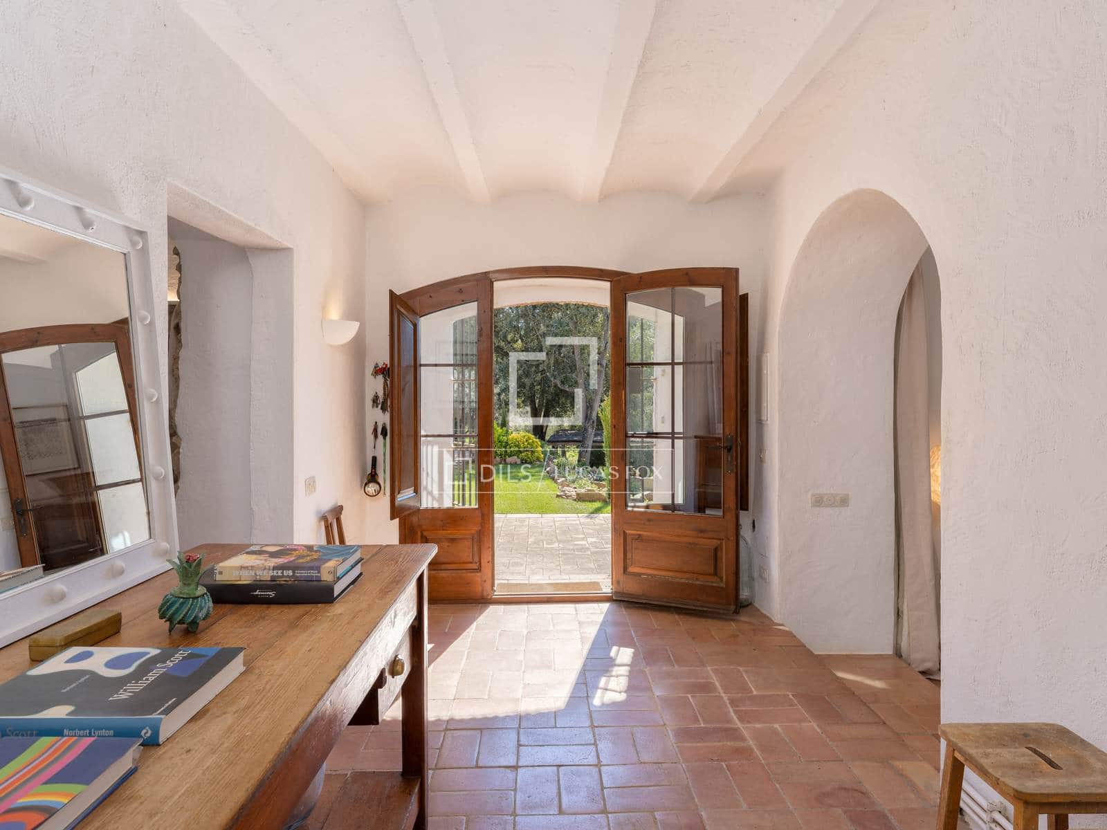 6 soveværelse Finca/Landehus til salg i Mont-ras med swimmingpool - € 2.225.000 (Ref: 9935100)