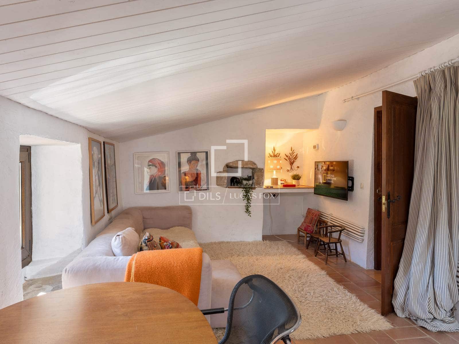 6 soveværelse Finca/Landehus til salg i Mont-ras med swimmingpool - € 2.225.000 (Ref: 9935100)