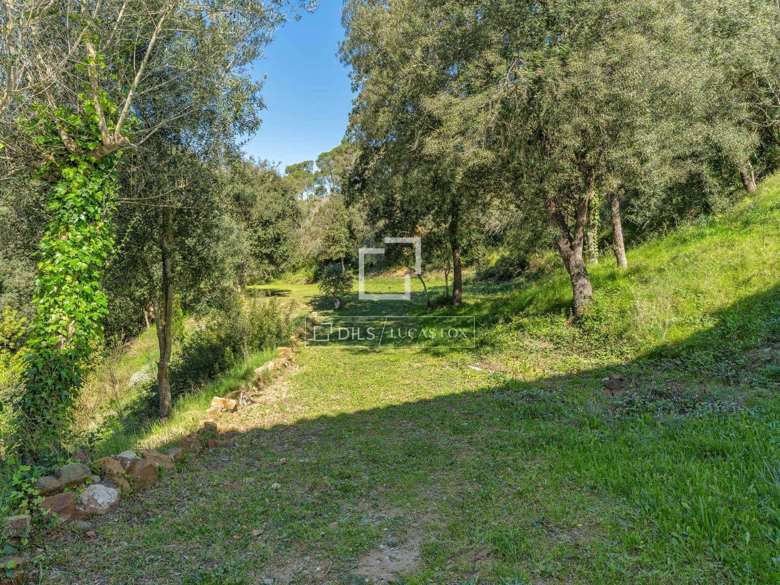 6 soveværelse Finca/Landehus til salg i Mont-ras med swimmingpool - € 2.225.000 (Ref: 9935100)
