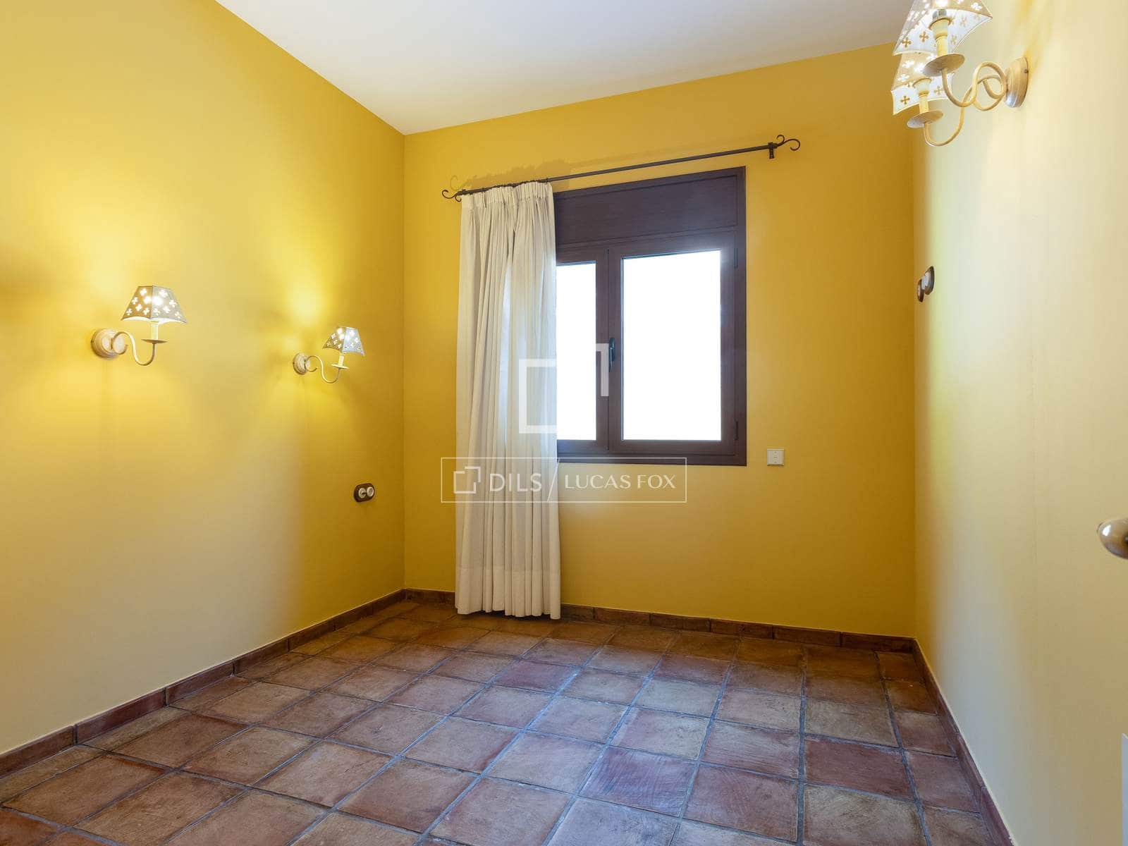 6 Zimmer Villa zu verkaufen in Argentona mit Pool Garage - 998.000 € (Ref: 9935101)
