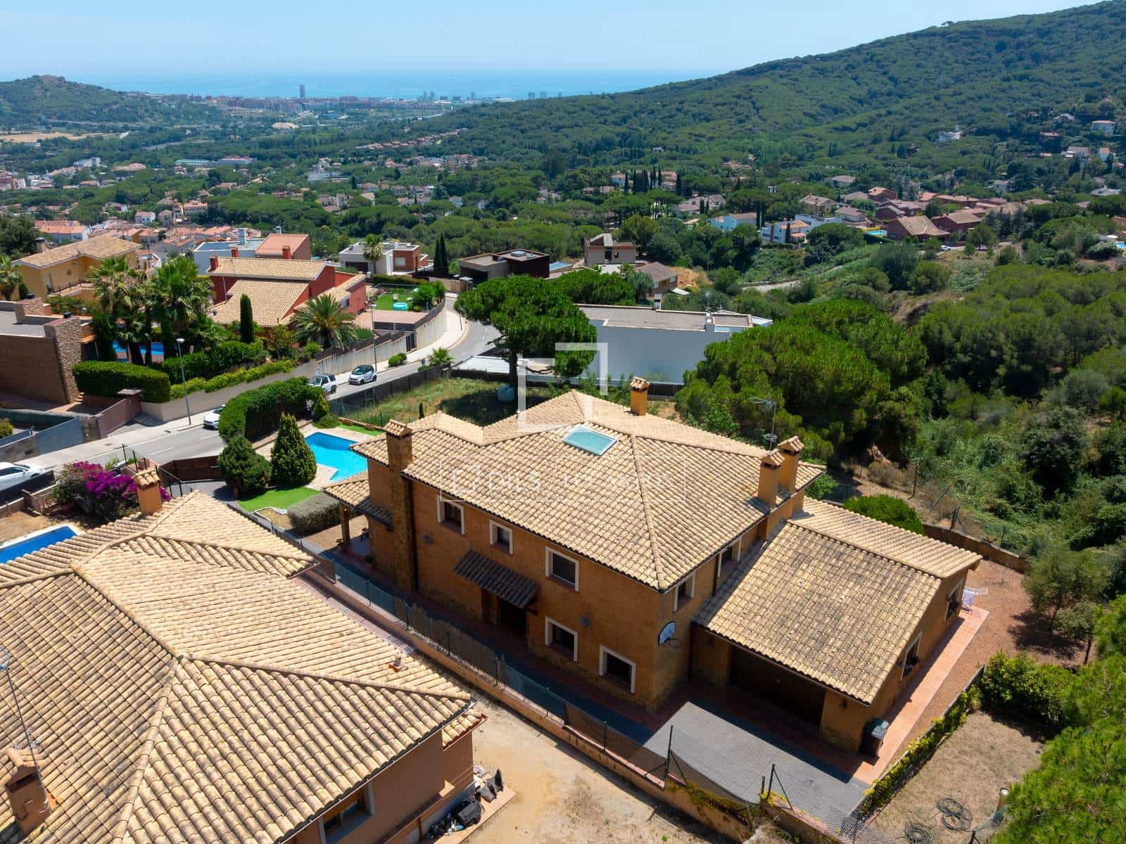 6 Zimmer Villa zu verkaufen in Argentona mit Pool Garage - 998.000 € (Ref: 9935101)