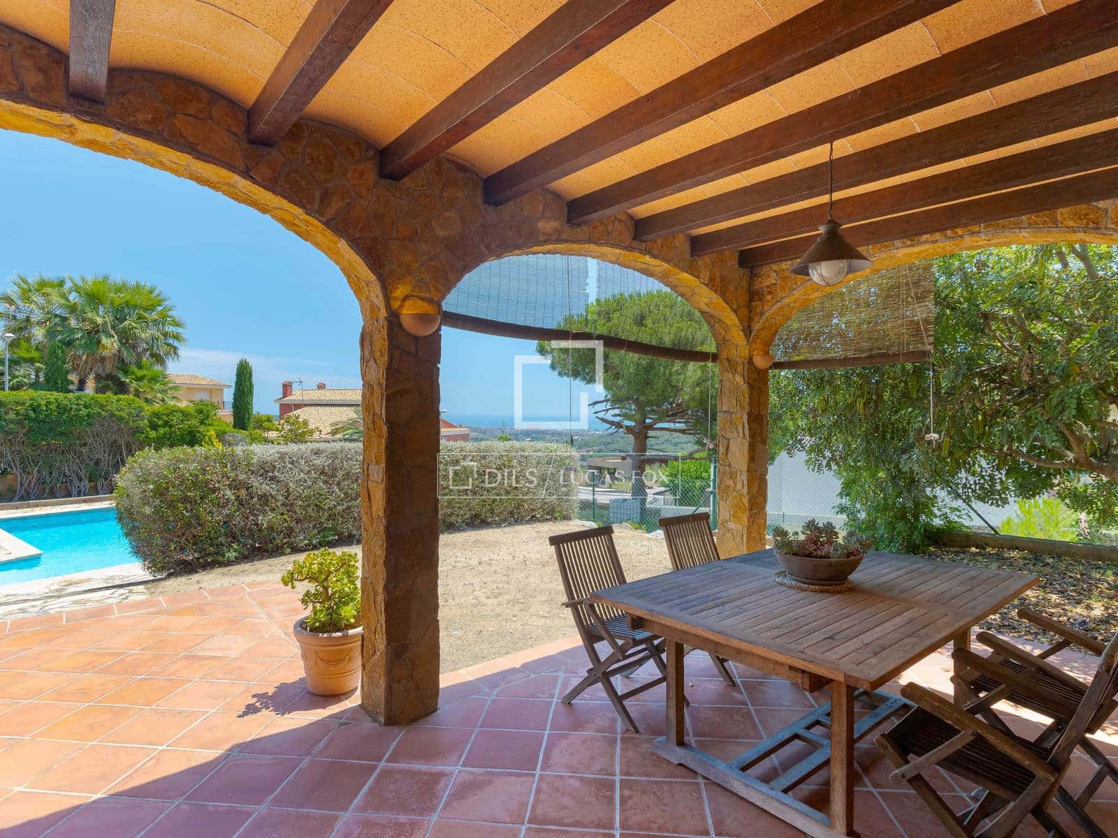 6 Zimmer Villa zu verkaufen in Argentona mit Pool Garage - 998.000 € (Ref: 9935101)