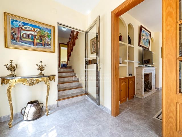 4 soveværelse Villa til salg i Banyeres del Penedès med swimmingpool garage - € 649.000 (Ref: 9935102)