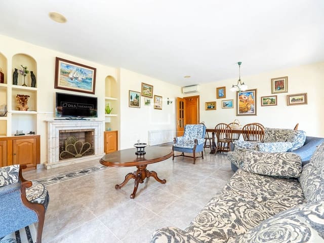 4 soveværelse Villa til salg i Banyeres del Penedès med swimmingpool garage - € 649.000 (Ref: 9935102)