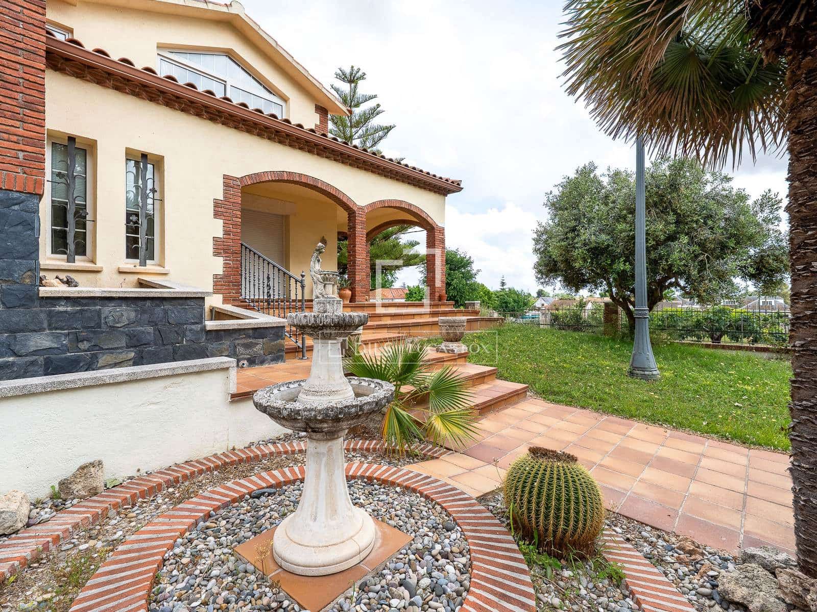 4 soveværelse Villa til salg i Banyeres del Penedes med swimmingpool garage - € 649.000 (Ref: 9935102)