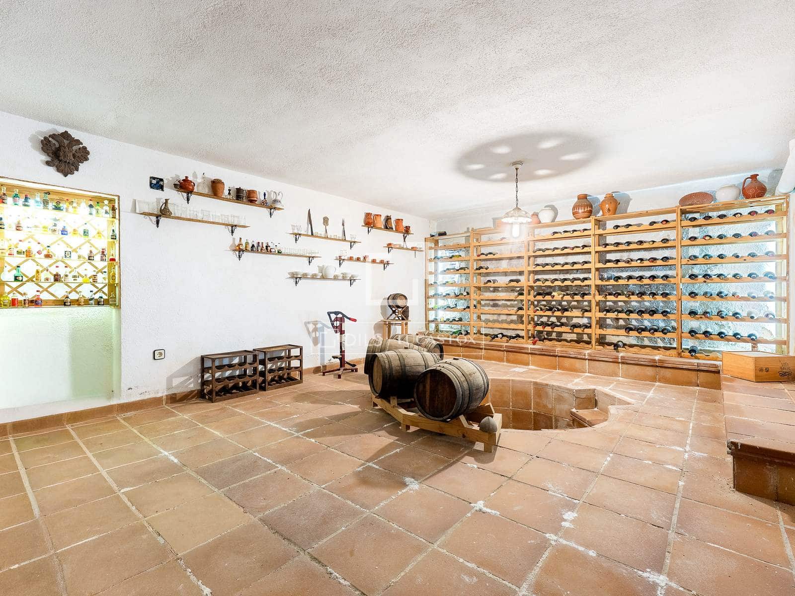 4 soveværelse Villa til salg i Banyeres del Penedes med swimmingpool garage - € 649.000 (Ref: 9935102)