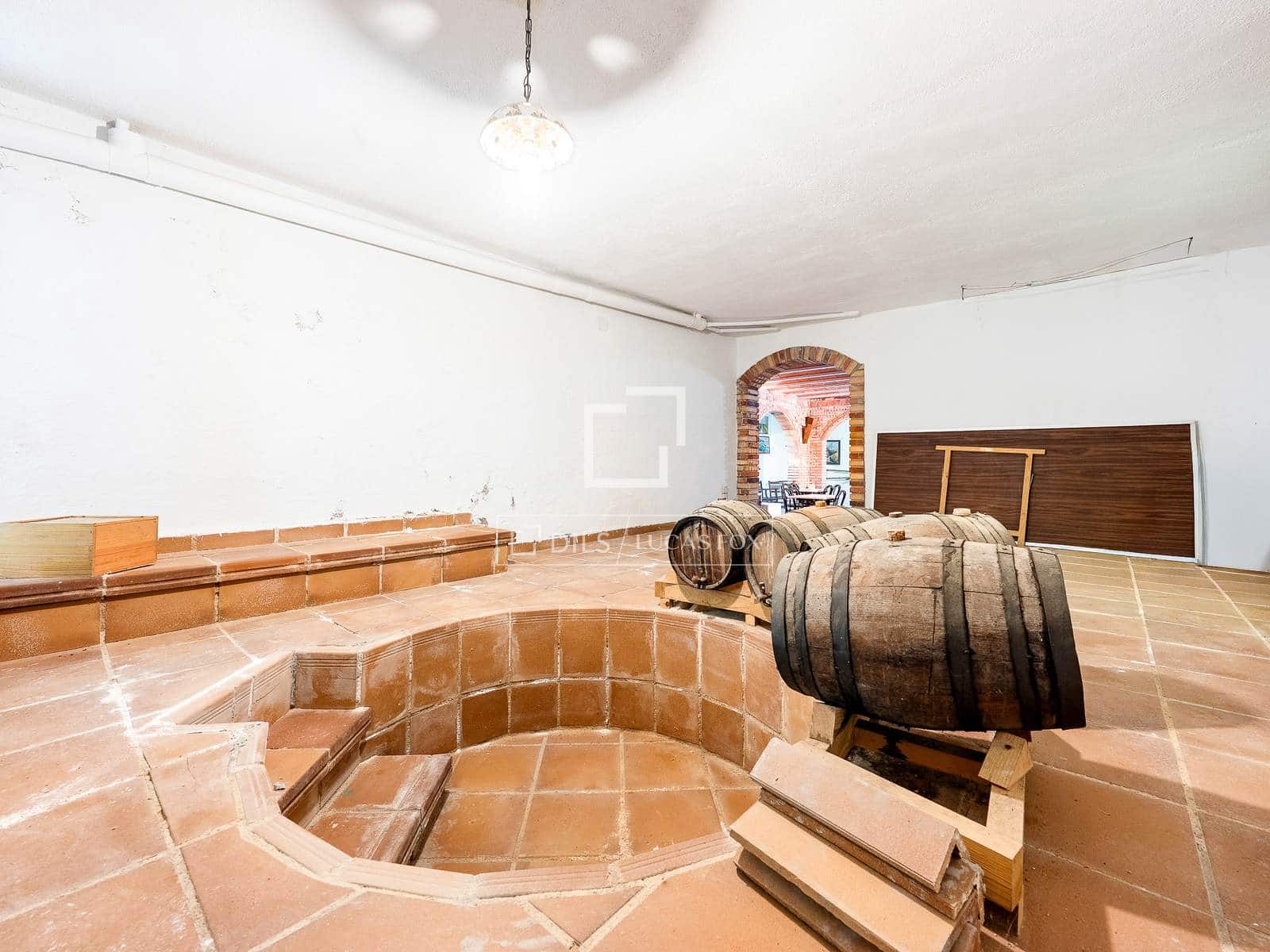 4 soveværelse Villa til salg i Banyeres del Penedes med swimmingpool garage - € 649.000 (Ref: 9935102)