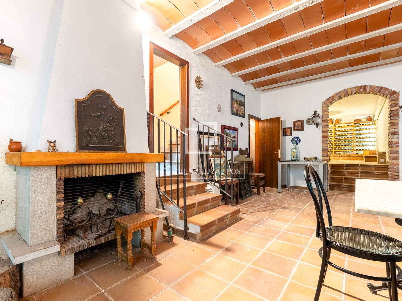 4 soveværelse Villa til salg i Banyeres del Penedes med swimmingpool garage - € 649.000 (Ref: 9935102)