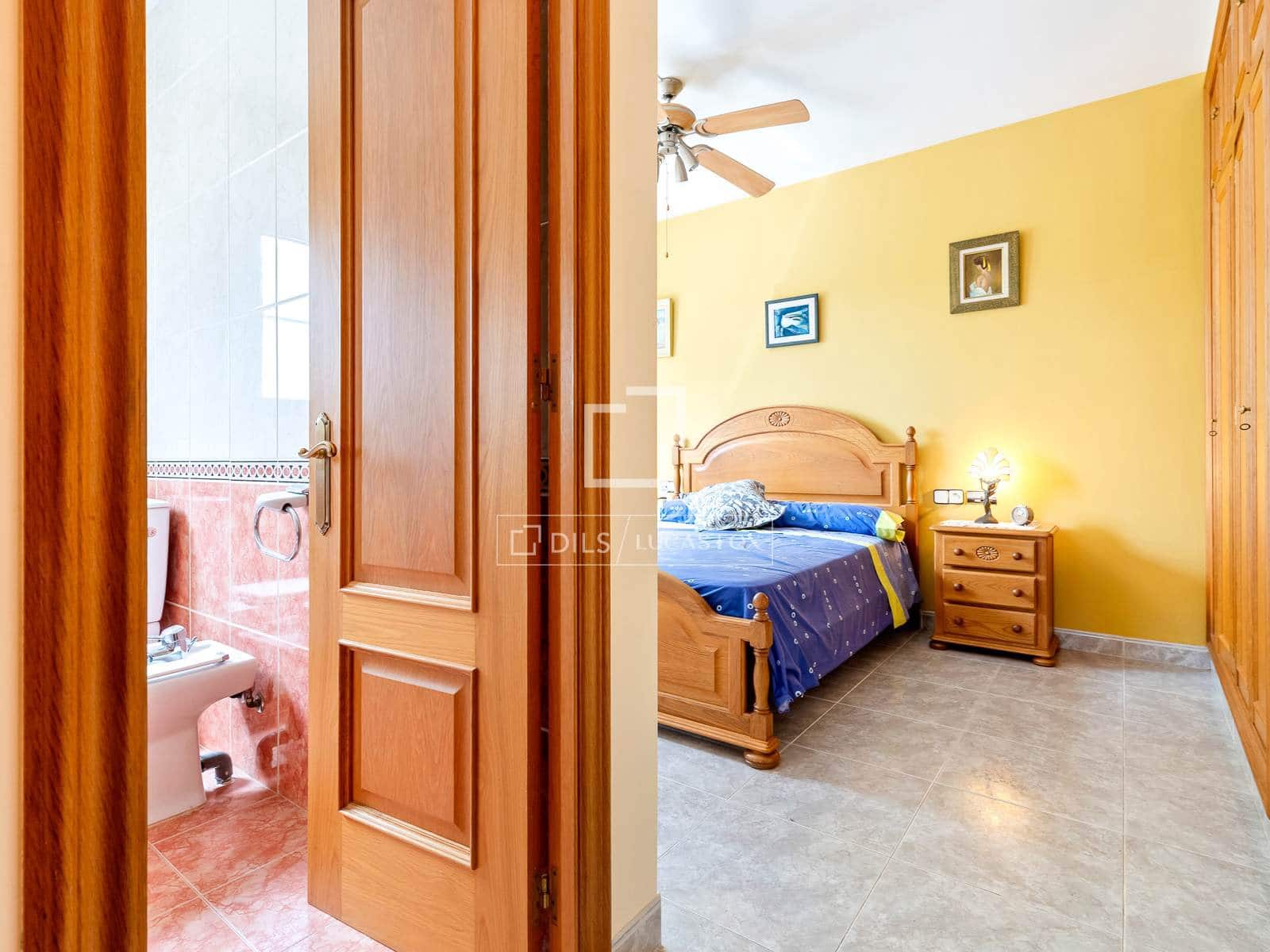 4 soveværelse Villa til salg i Banyeres del Penedes med swimmingpool garage - € 649.000 (Ref: 9935102)