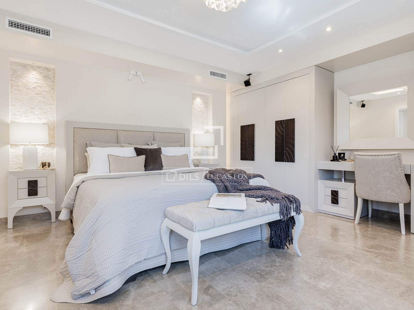 6 bedroom Villa for rent in Castelldefels with pool garage - € 8,900 (Ref: 9935179)