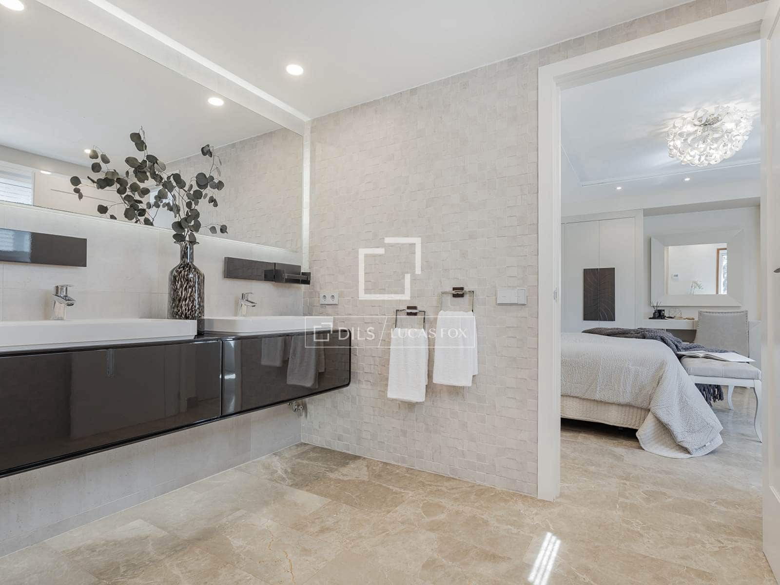 6 bedroom Villa for rent in Castelldefels with pool garage - € 8,900 (Ref: 9935179)