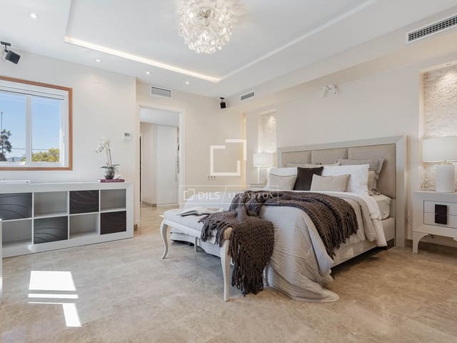 6 Zimmer Villa zu vermieten in Castelldefels mit Pool Garage - 8.900 € (Ref: 9935179)
