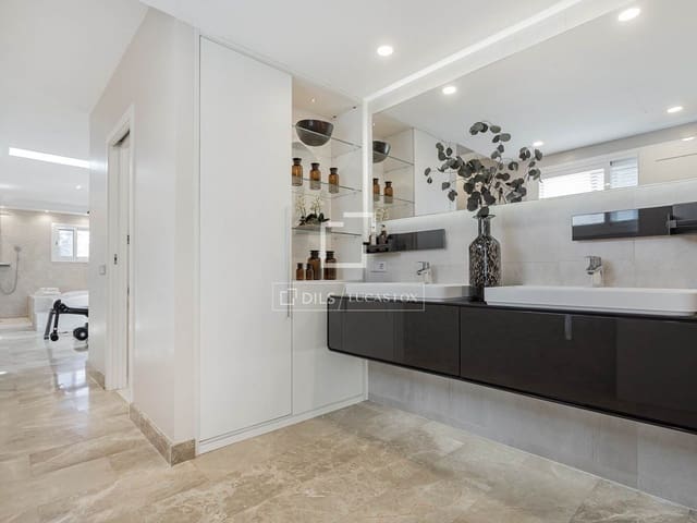 6 Zimmer Villa zu vermieten in Castelldefels mit Pool Garage - 8.900 € (Ref: 9935179)