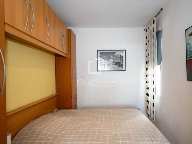 1 slaapkamer Penthouse te huur in Argüelles, Madrid stad - € 1.600 (Ref: 9935181)