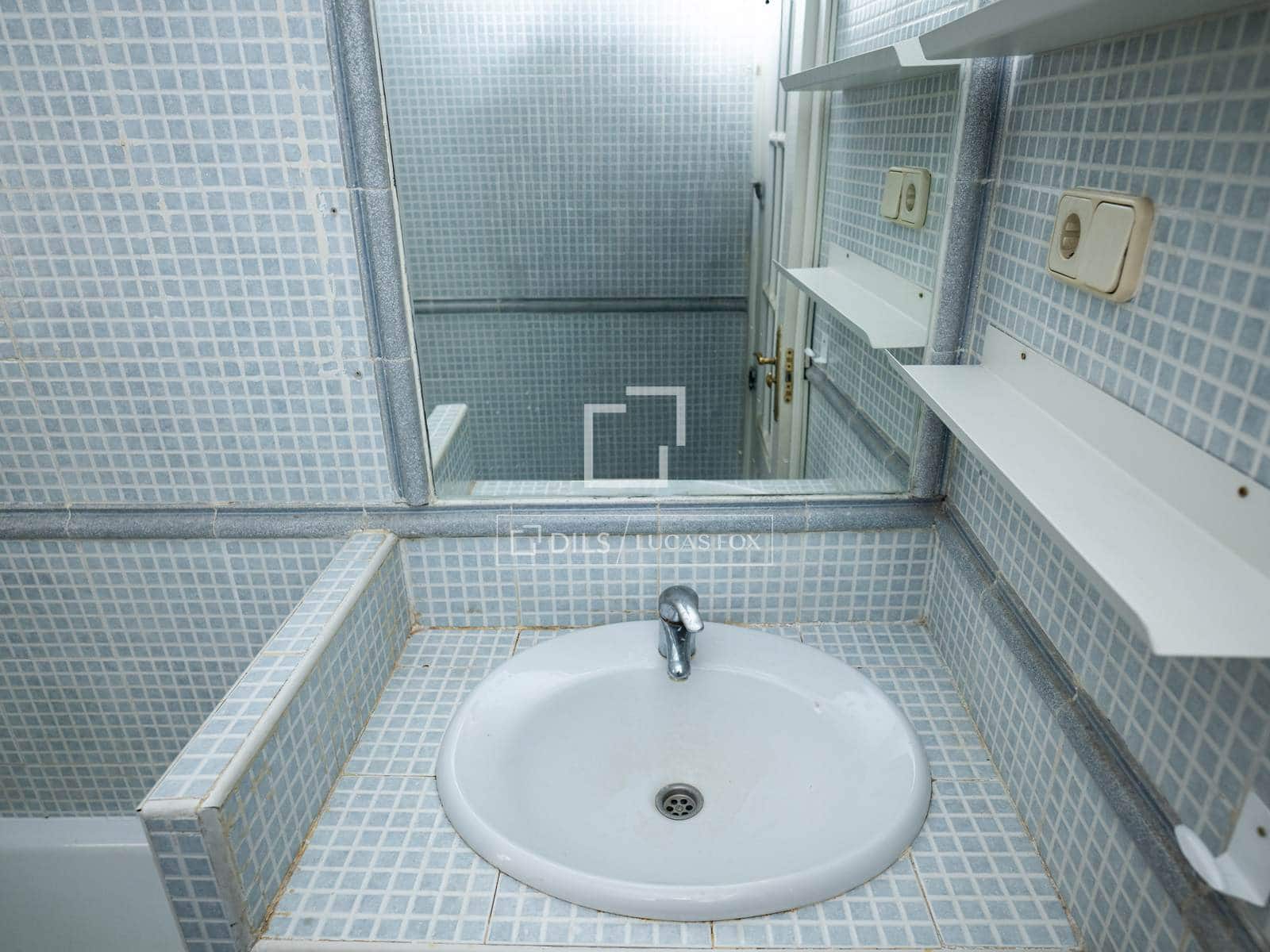 1 slaapkamer Penthouse te huur in Madrid stad - € 1.600 (Ref: 9935181)