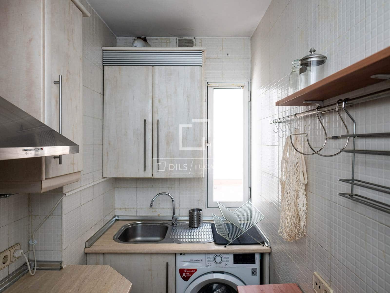 1 slaapkamer Penthouse te huur in Madrid stad - € 1.600 (Ref: 9935181)