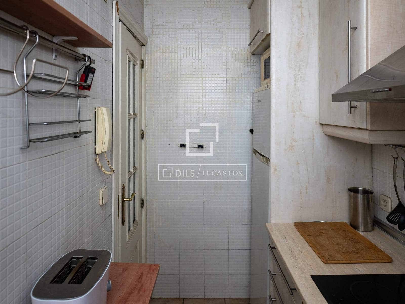 1 slaapkamer Penthouse te huur in Madrid stad - € 1.600 (Ref: 9935181)