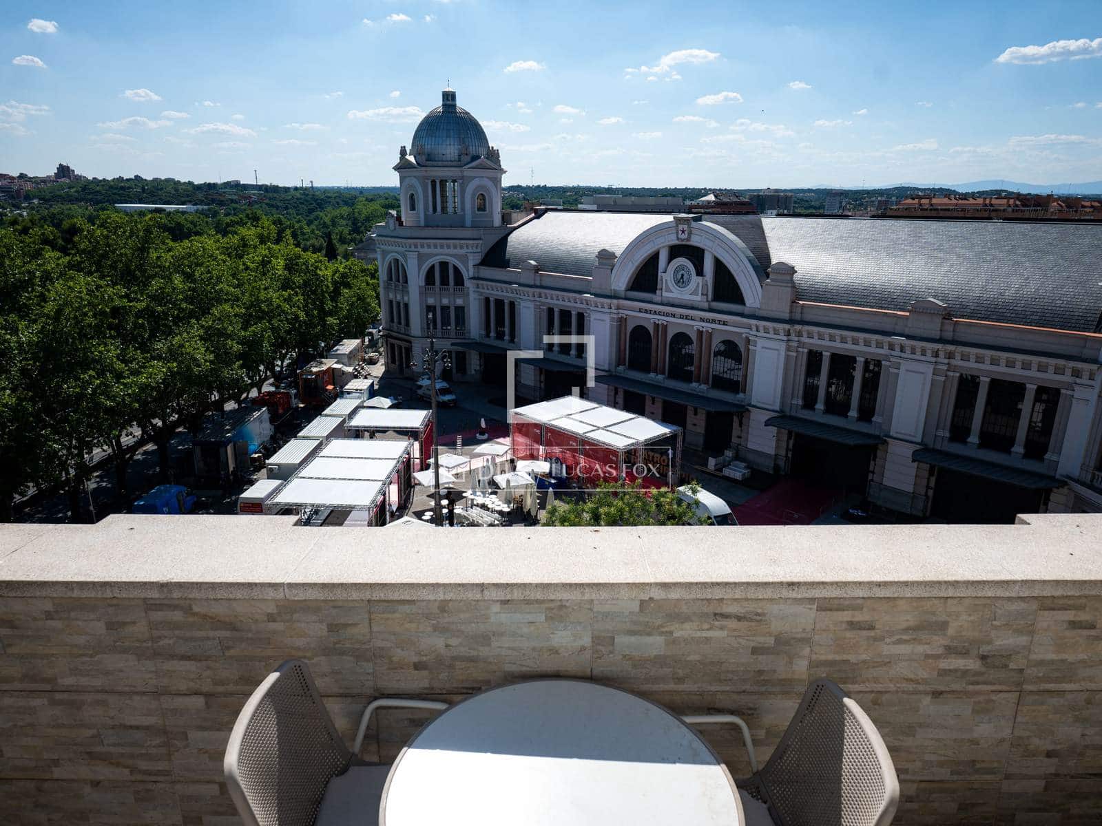 1 slaapkamer Penthouse te huur in Madrid stad - € 1.600 (Ref: 9935181)