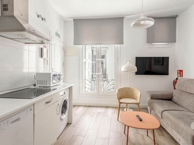 2 makuuhuone Huoneisto vuokrattavana paikassa Madrid kaupunki - 2 900 € (Ref: 9935182)
