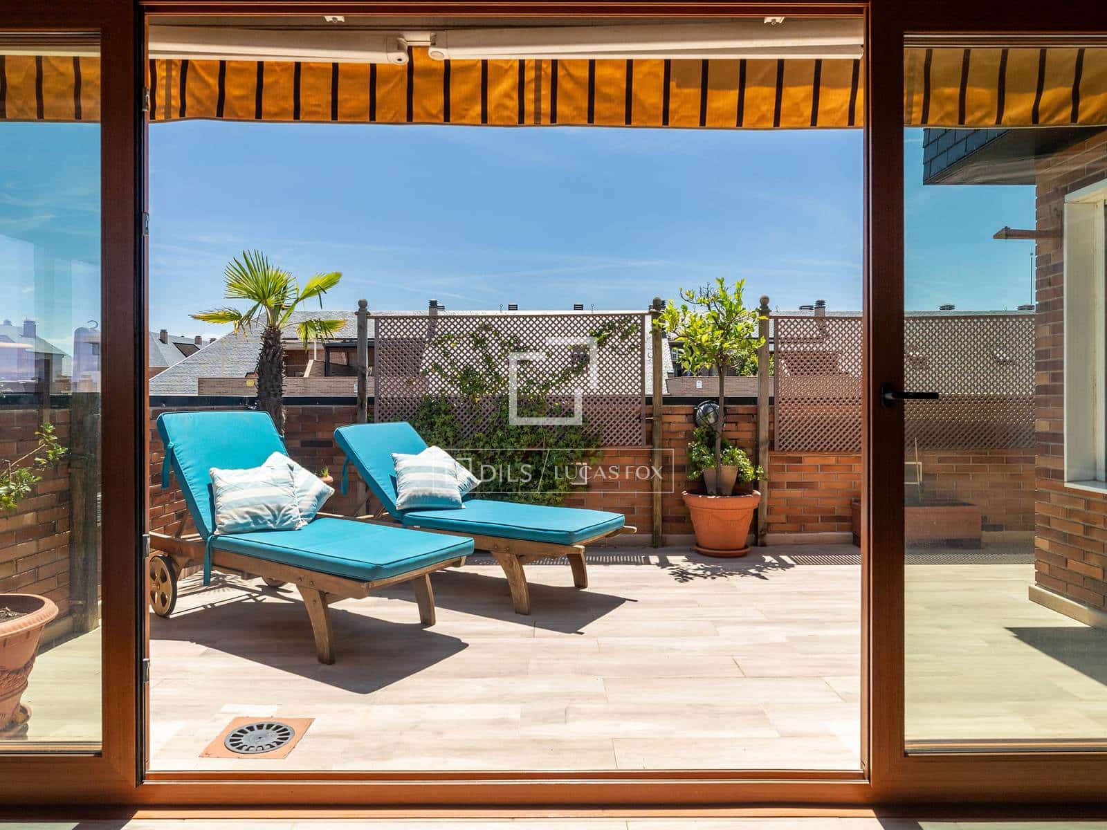4 soverom Penthouse til salgs i Majadahonda med svømmebasseng garasje - € 1 240 000 (Ref: 9935183)