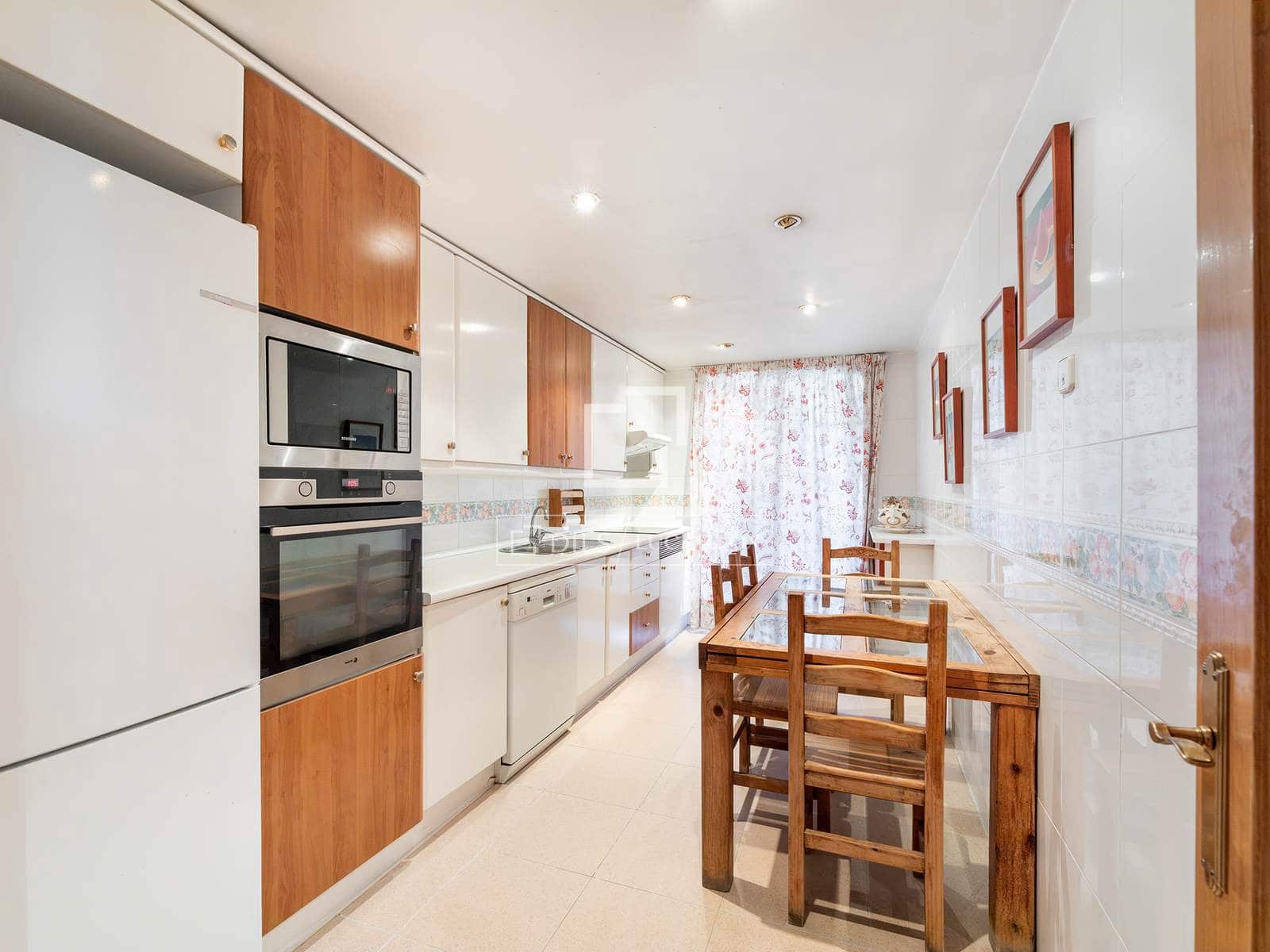 4 soverom Penthouse til salgs i Majadahonda med svømmebasseng garasje - € 1 240 000 (Ref: 9935183)