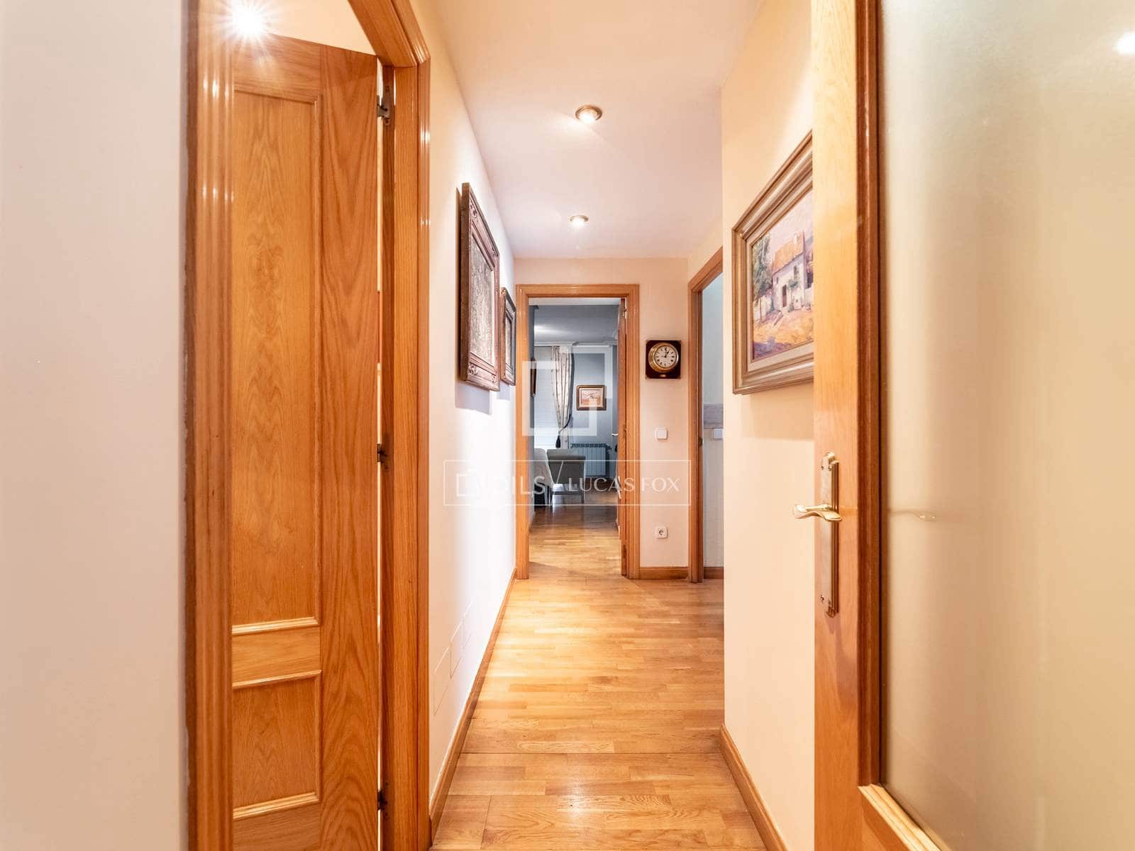 4 soverom Penthouse til salgs i Majadahonda med svømmebasseng garasje - € 1 240 000 (Ref: 9935183)