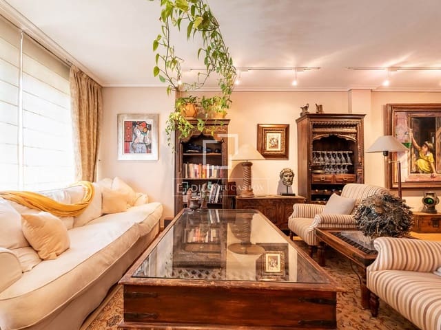 4 soverom Penthouse til salgs i Majadahonda med svømmebasseng garasje - € 1 240 000 (Ref: 9935183)