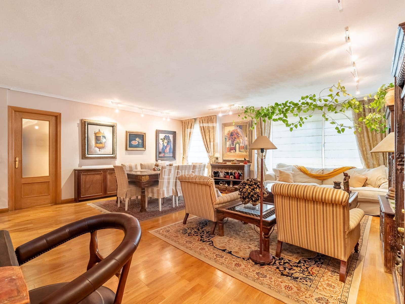 4 soverom Penthouse til salgs i Majadahonda med svømmebasseng garasje - € 1 240 000 (Ref: 9935183)