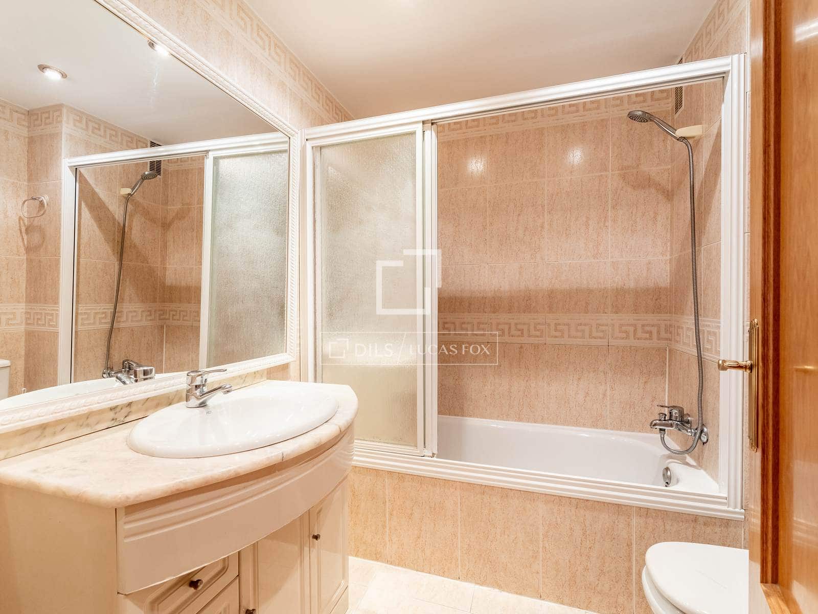 4 soverom Penthouse til salgs i Majadahonda med svømmebasseng garasje - € 1 240 000 (Ref: 9935183)