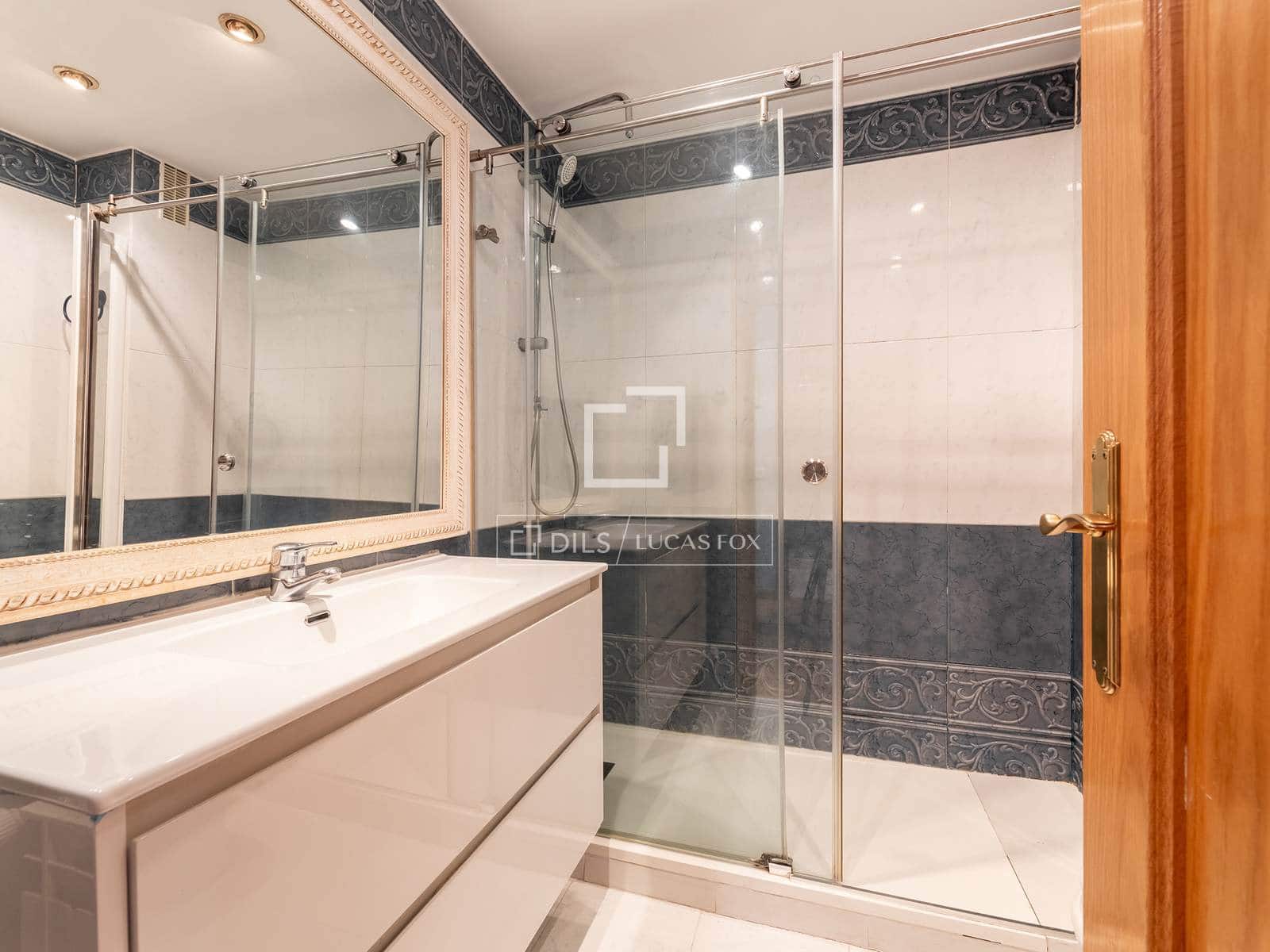4 soverom Penthouse til salgs i Majadahonda med svømmebasseng garasje - € 1 240 000 (Ref: 9935183)