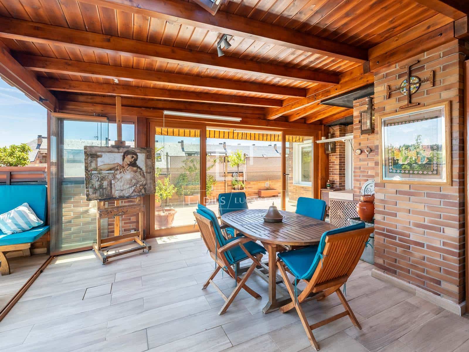 4 soverom Penthouse til salgs i Majadahonda med svømmebasseng garasje - € 1 240 000 (Ref: 9935183)