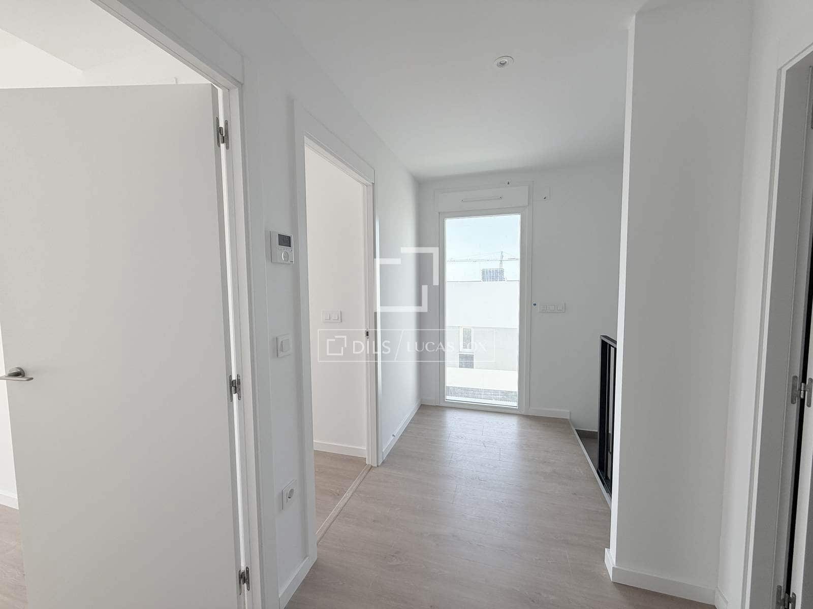 4 slaapkamer Villa te koop in Finestrat met garage - € 555.000 (Ref: 9935282)