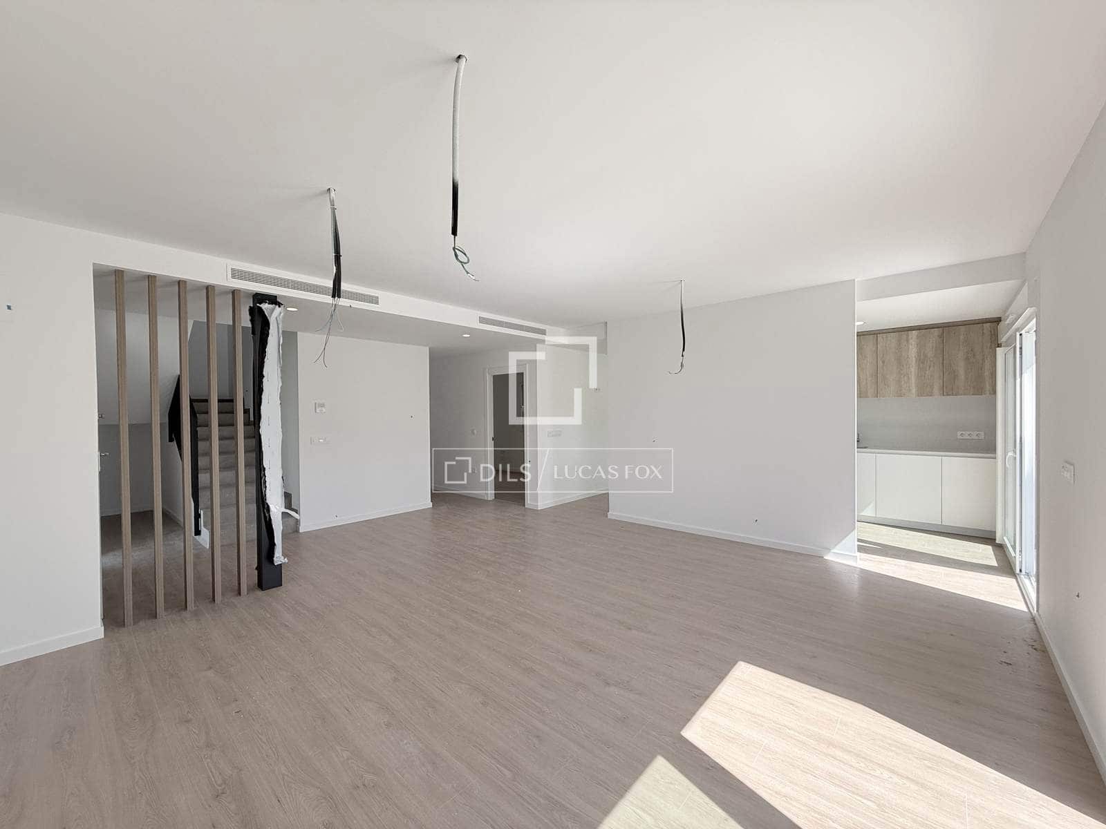 4 slaapkamer Villa te koop in Finestrat met garage - € 555.000 (Ref: 9935282)