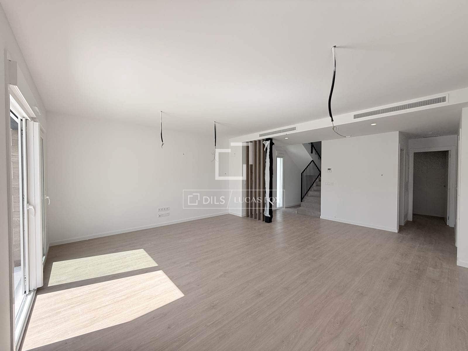 4 slaapkamer Villa te koop in Finestrat met garage - € 555.000 (Ref: 9935282)