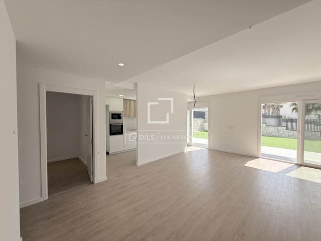 4 slaapkamer Villa te koop in Finestrat met garage - € 555.000 (Ref: 9935282)