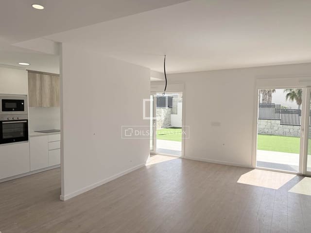 4 slaapkamer Villa te koop in Finestrat met garage - € 555.000 (Ref: 9935282)