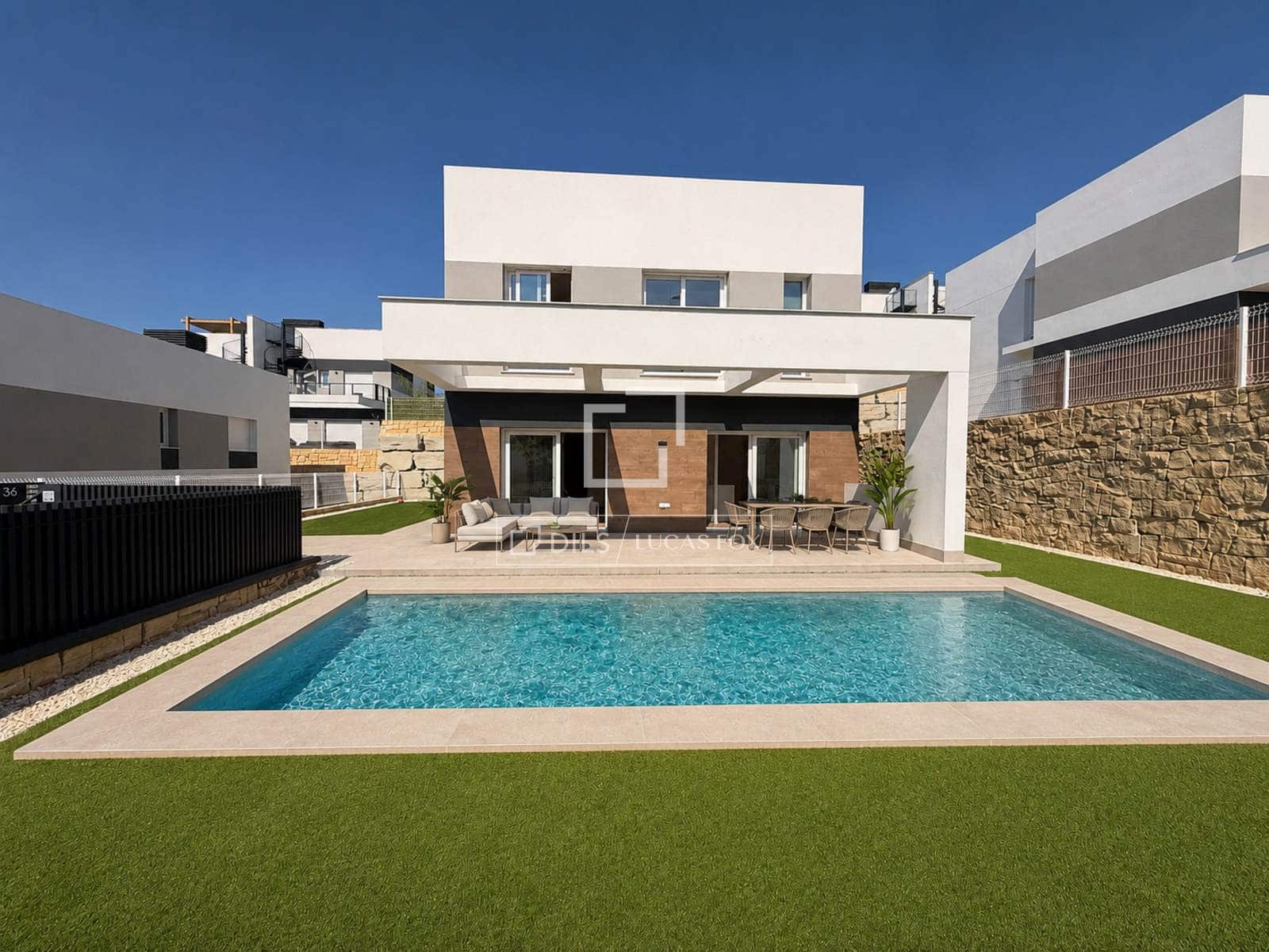4 slaapkamer Villa te koop in Finestrat met garage - € 555.000 (Ref: 9935282)