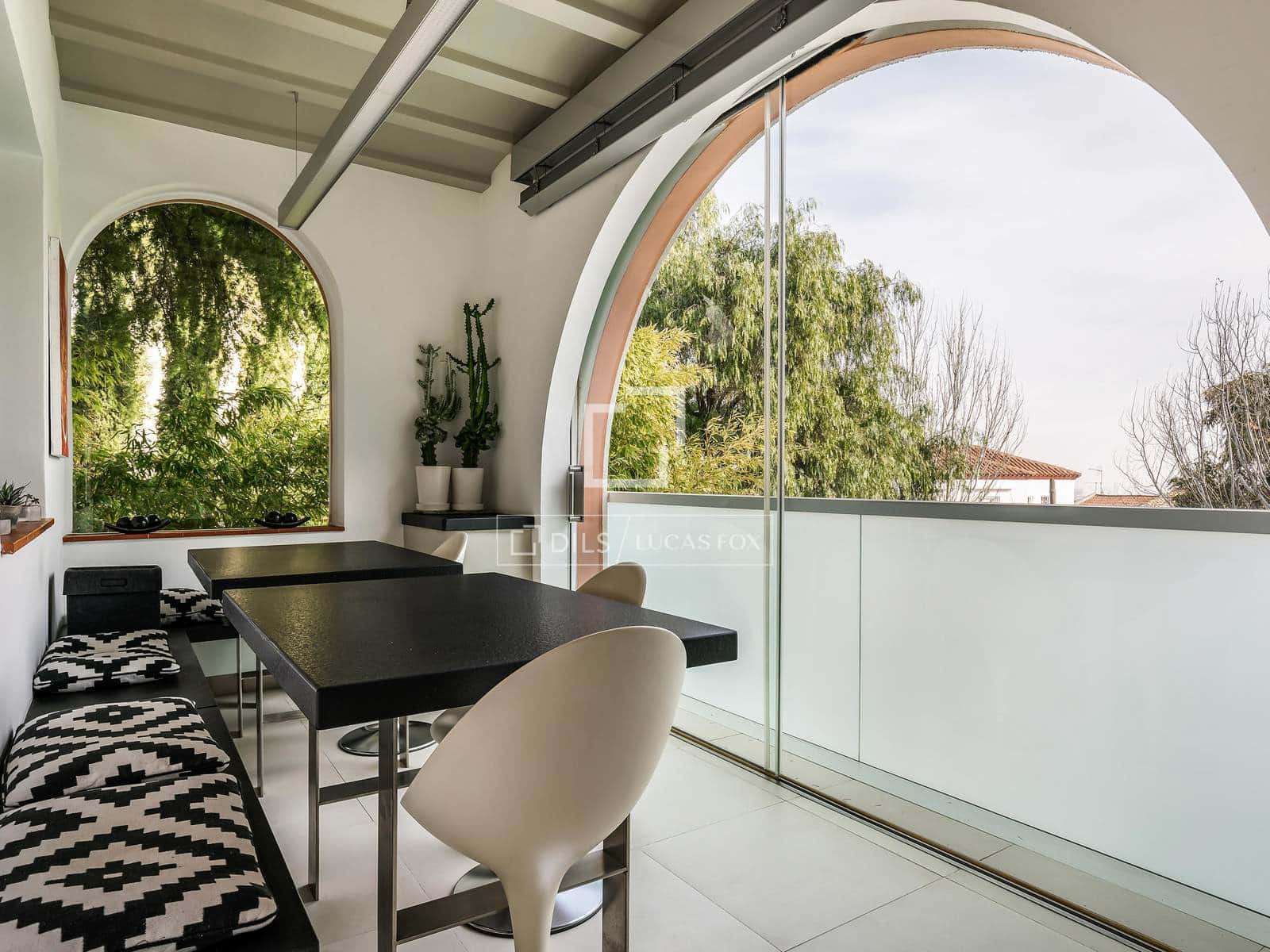 5 soverom Villa til salgs i Barcelona by med svømmebasseng garasje - € 3 900 000 (Ref: 9935351)
