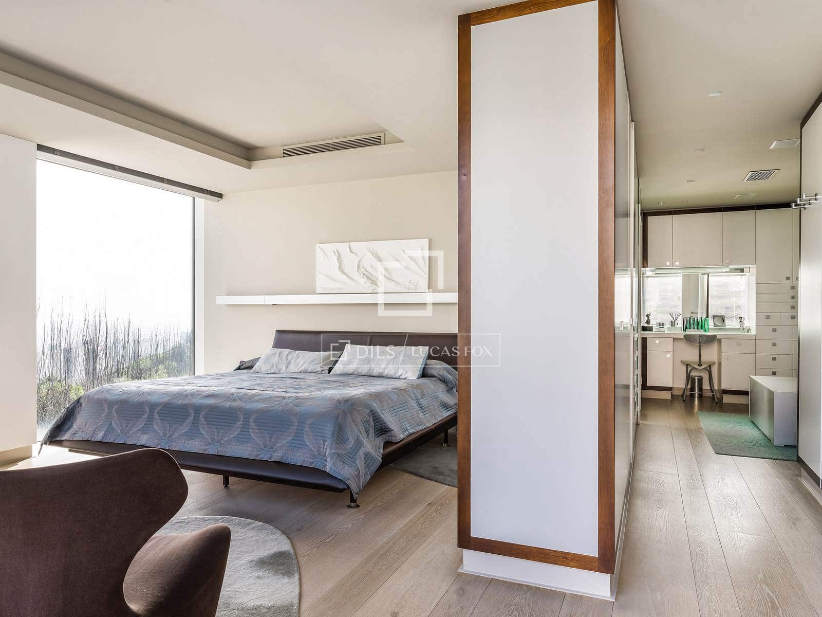 5 soverom Villa til salgs i Barcelona by med svømmebasseng garasje - € 3 900 000 (Ref: 9935351)
