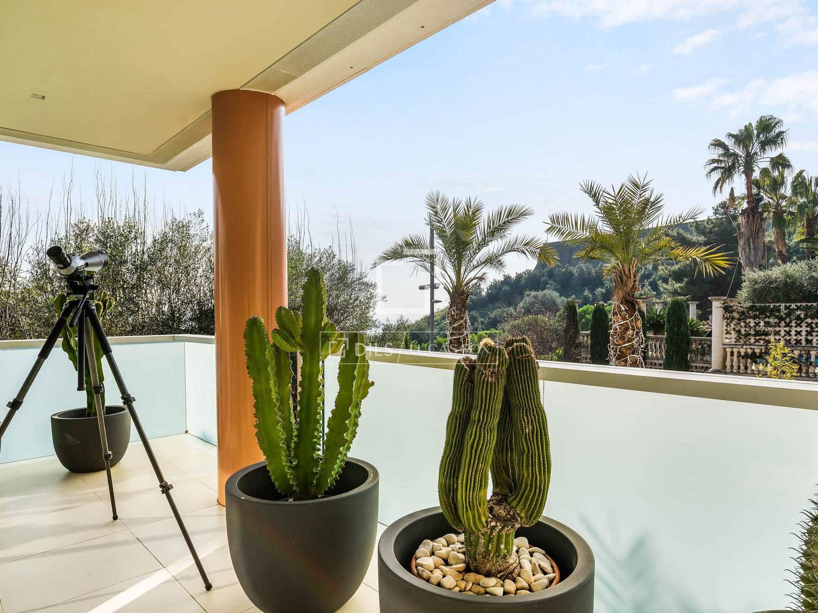 5 soverom Villa til salgs i Barcelona by med svømmebasseng garasje - € 3 900 000 (Ref: 9935351)