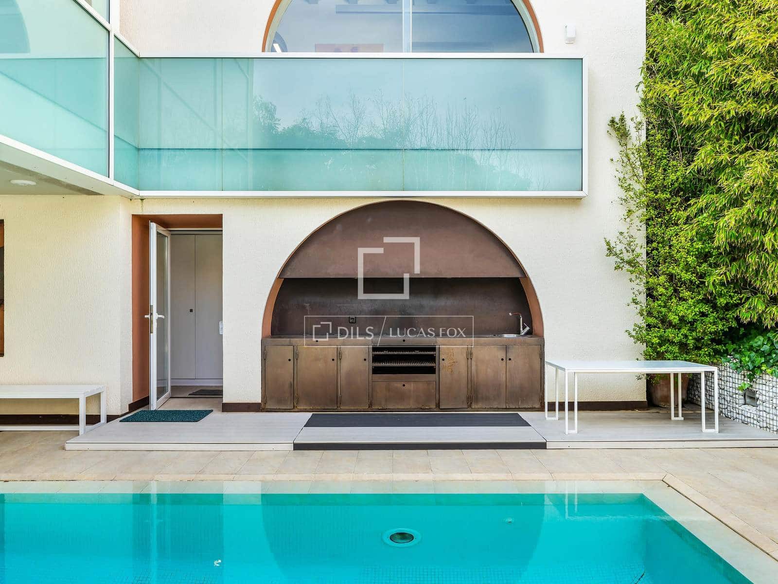5 soverom Villa til salgs i Barcelona by med svømmebasseng garasje - € 3 900 000 (Ref: 9935351)
