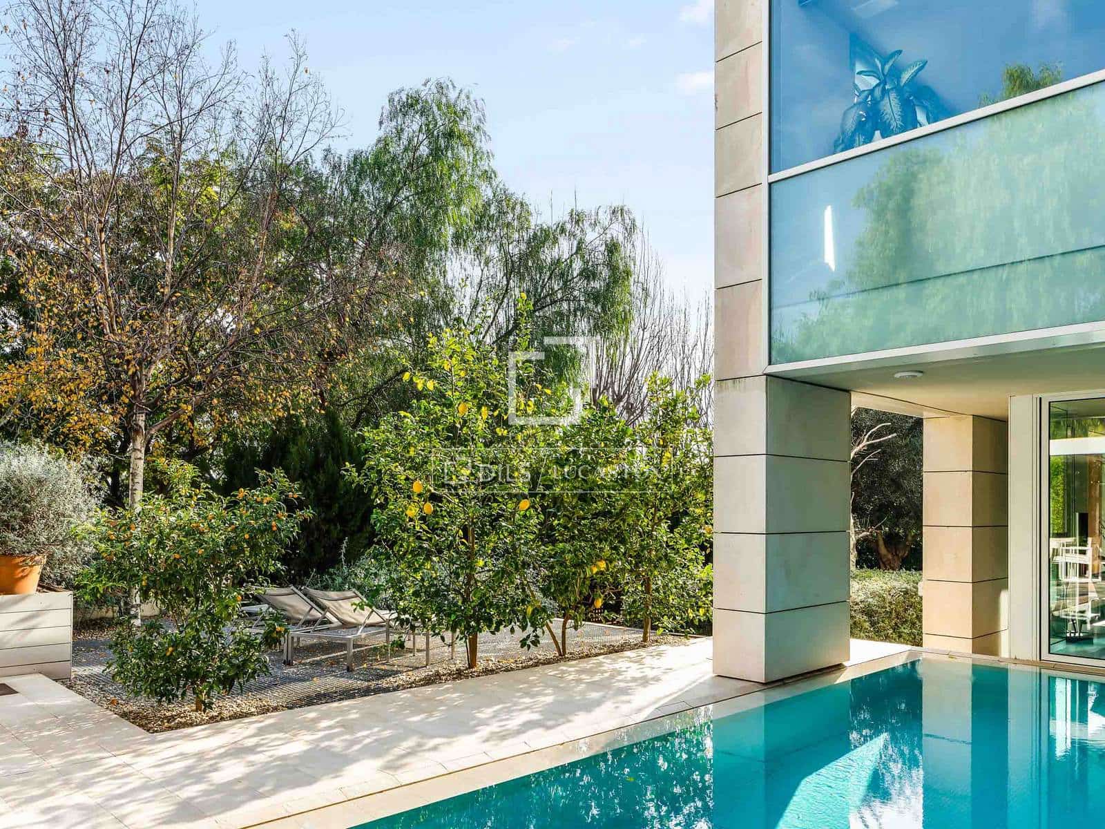 5 soverom Villa til salgs i Barcelona by med svømmebasseng garasje - € 3 900 000 (Ref: 9935351)